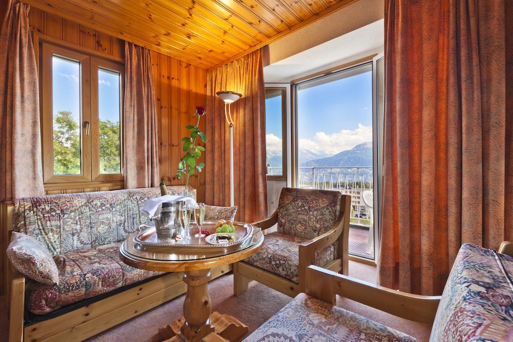 Alpina & Savoy Hotel Crans-Montana Værelse billede