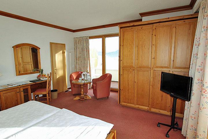 Alpina & Savoy Hotel Crans-Montana Værelse billede