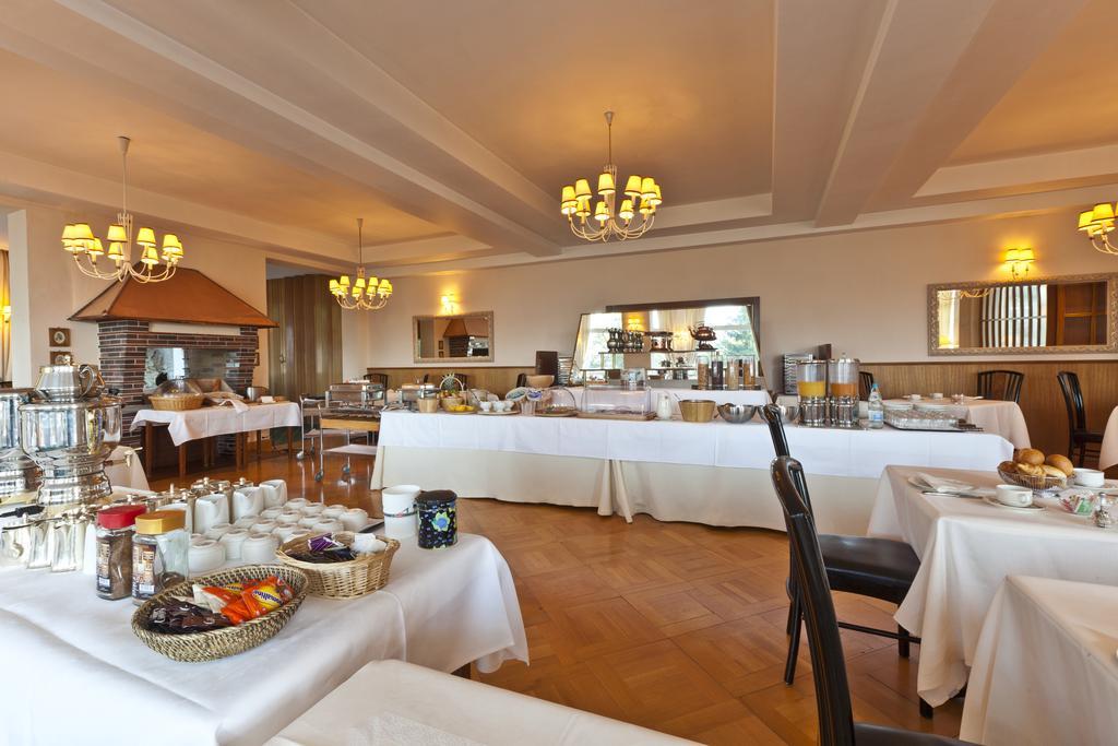Alpina & Savoy Hotel Crans-Montana Eksteriør billede